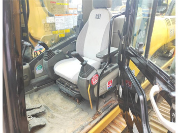 Bandgrävare CATERPILLAR 329D