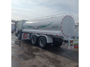 Tankbil SINOTRUK HOWO