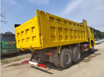 Tippbil lastbil SINOTRUK HOWO