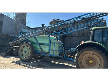 Bogserad spruta BERTHOUD