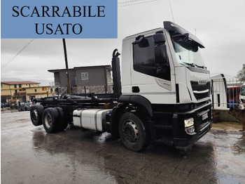 Lastväxlare lastbil IVECO Stralis