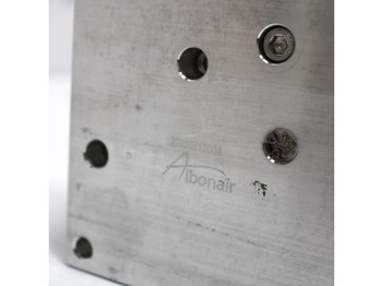 Ny Bränslesystem för Lastbil Volvo FH/FM AdBlue Pomp 21679299 | 7421892627 | 23387854 Nieuw: bild 3 Ny Bränslesystem för Lastbil Volvo FH/FM AdBlue Pomp 21679299 | 7421892627 | 23387854 Nieuw: bild 3