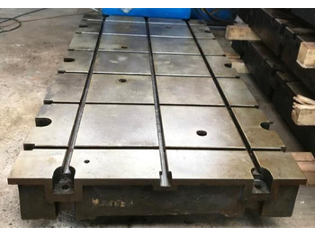 Metallbearbetningsmaskin