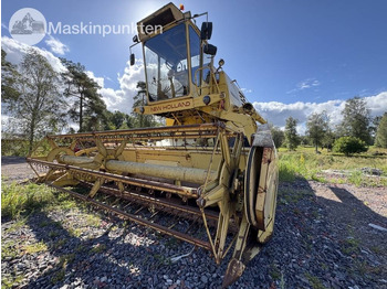 Skördetröska NEW HOLLAND