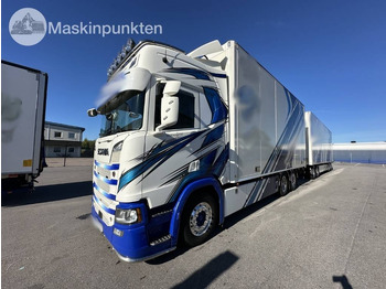 Lastbil med skåp SCANIA R 520