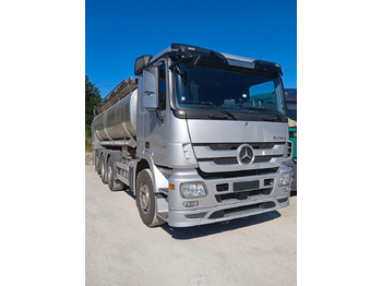 Tankbil MERCEDES-BENZ Actros