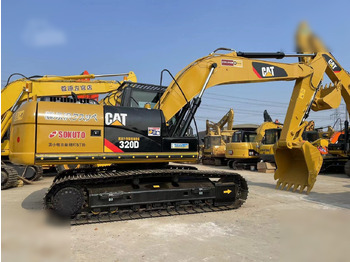 Bandgrävare CATERPILLAR 320D