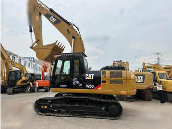 Bandgrävare CATERPILLAR 325D