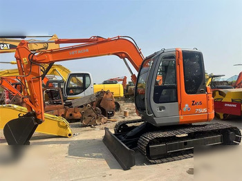 Bandgrävare HITACHI ZX75