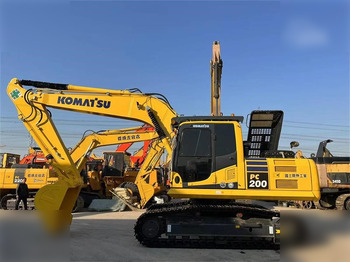 Bandgrävare KOMATSU PC200-8
