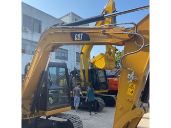 Grävmaskin CATERPILLAR