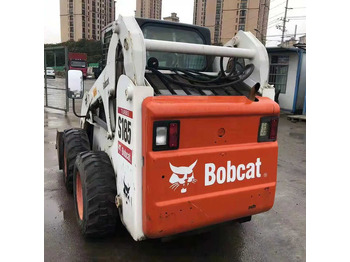 Kompaktlastare/ Slirstyrda lastare BOBCAT S185