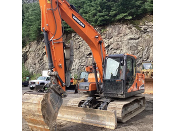 Bandgrävare DOOSAN DX140