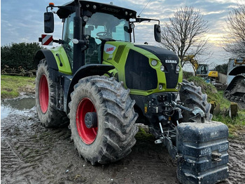 Traktor CLAAS Axion 830