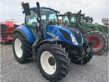 Traktor NEW HOLLAND T5