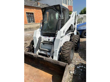 Kompaktlastare/ Slirstyrda lastare BOBCAT S300