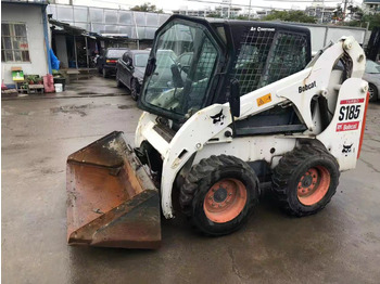 Kompaktlastare/ Slirstyrda lastare BOBCAT S185