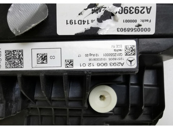 Ny Strålkastare LAMPA MERCEDES EQC A 2939061201 PRAWA ORYGINAŁ: bild 5