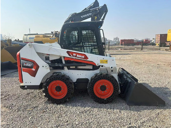 Kompaktlastare/ Slirstyrda lastare BOBCAT S510