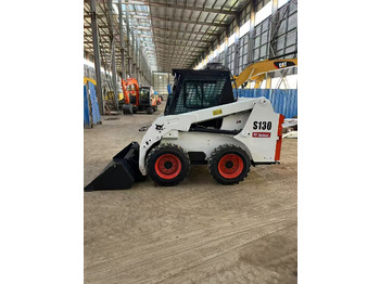 Kompaktlastare/ Slirstyrda lastare BOBCAT S130