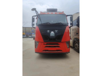 Ny Dragbil Y1253 Huanghe X7 4X2 Automatic Tractor Unit: bild 2 Ny Dragbil Y1253 Huanghe X7 4X2 Automatic Tractor Unit: bild 2