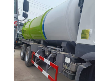 Sugbil Sinotruk Howo Howo 6x4 Large Vacuum Suction Truck: bild 5
