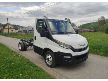 Chassi lastbil IVECO Daily 35c14