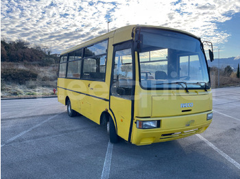 Skolbuss IVECO