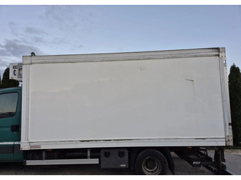 Växelflak - kylbil Chłodnia Mroźnia Izoterma 4.5m, 2012 rok, zasilanie stacjonarne, stan bdb!: bild 2 Växelflak - kylbil Chłodnia Mroźnia Izoterma 4.5m, 2012 rok, zasilanie stacjonarne, stan bdb!: bild 2