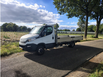 Transportbil med flak IVECO Daily