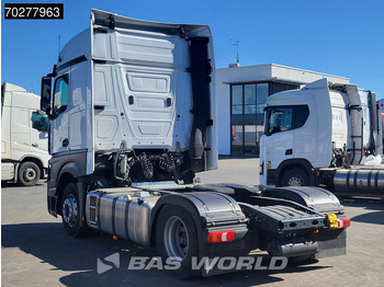 Dragbil Mercedes-Benz Actros 1851 Actros 4X2 BigSpace 2x Tanks: bild 2 Dragbil Mercedes-Benz Actros 1851 Actros 4X2 BigSpace 2x Tanks: bild 2
