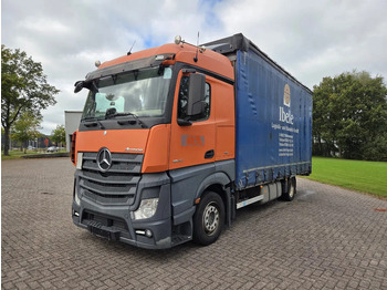 Lastbil med skåp MERCEDES-BENZ Actros 1840