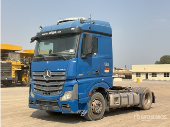 Dragbil MERCEDES-BENZ Actros 1845