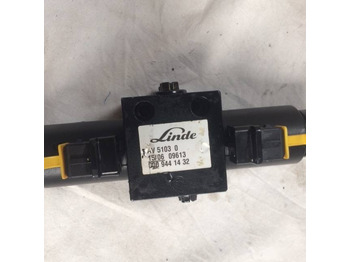 Ny Hydraulventil för Materialhanteringsutrustning Directional control valve for Linde: bild 3 Ny Hydraulventil för Materialhanteringsutrustning Directional control valve for Linde: bild 3