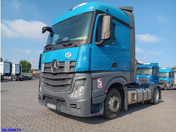 Dragbil MERCEDES-BENZ Actros 1842