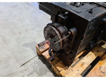 Växellåda Skrzynia biegów, most tylny Deutz Agrotron 100: bild 2 Växellåda Skrzynia biegów, most tylny Deutz Agrotron 100: bild 2