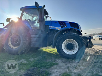 Traktor NEW HOLLAND T8