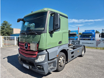 Dragbil MERCEDES-BENZ Actros 1843