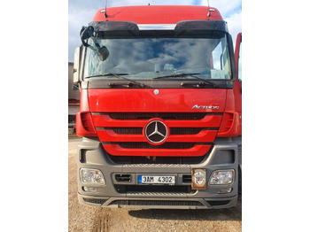 Dragbil MERCEDES-BENZ Actros 1844
