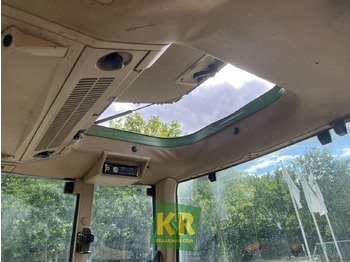 Traktor JOHN DEERE 6110