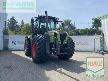 Traktor CLAAS Xerion 3300