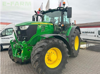 Traktor JOHN DEERE 6215R