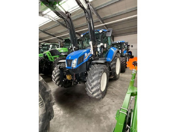 Traktor NEW HOLLAND T5.105