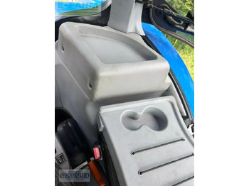 Traktor New Holland t6.175 dynamic command (stage v): bild 5 Traktor New Holland t6.175 dynamic command (stage v): bild 5