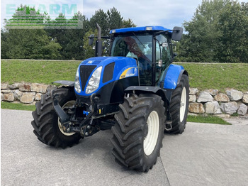 Traktor NEW HOLLAND T6000