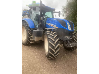 Traktor NEW HOLLAND T7.210