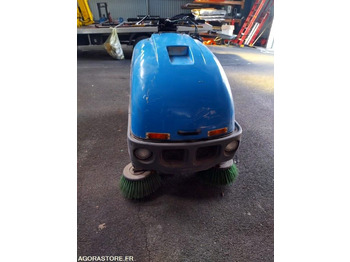 Leasa Balayeuse aspiratrice de trottoirs TENNANT LITTER HAWK 4100 Balayeuse aspiratrice de trottoirs TENNANT LITTER HAWK 4100: bild 5 Leasa Balayeuse aspiratrice de trottoirs TENNANT LITTER HAWK 4100 Balayeuse aspiratrice de trottoirs TENNANT LITTER HAWK 4100: bild 5