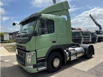 Dragbil VOLVO FM 420