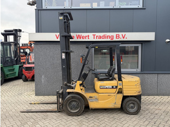 Dieseltruck CATERPILLAR