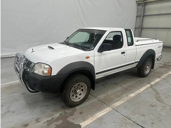Personbil NISSAN Navara